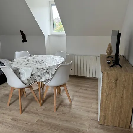 3eme Etage - Centre-ville - Local Velos Disponible Διαμέρισμα *