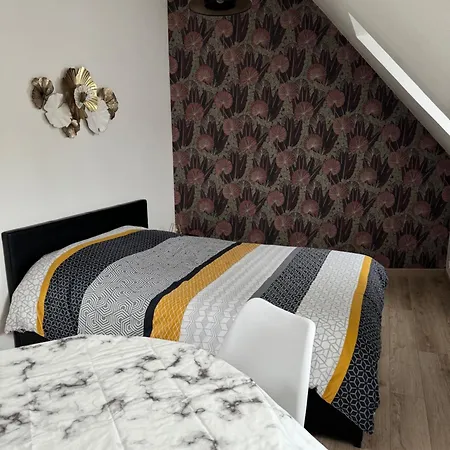 3eme Etage - Centre-ville - Local Velos Disponible * Mayenne