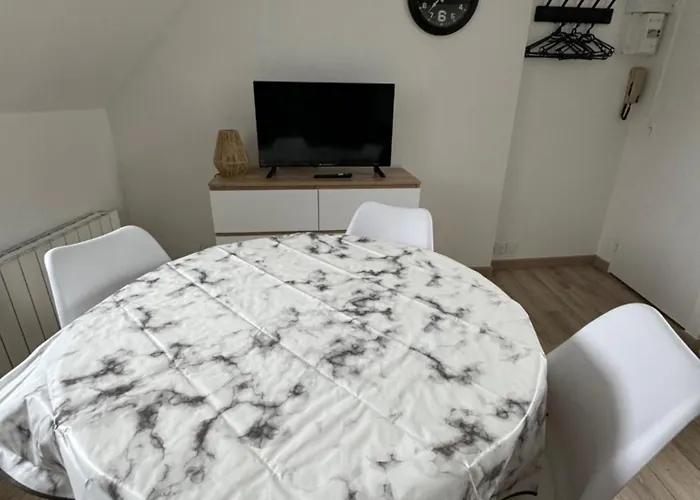 3eme Etage - Centre-ville - Local Velos Disponible